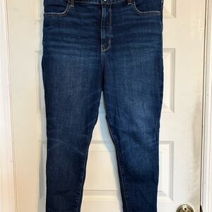 American Eagle Outfitters Super High Rise Jegging